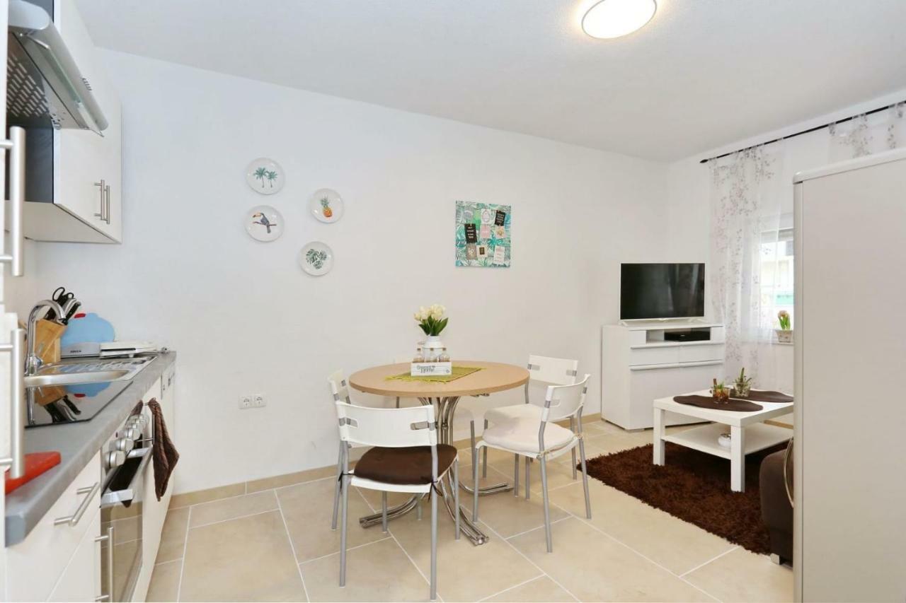 Malu Vir Apartman Kültér fotó