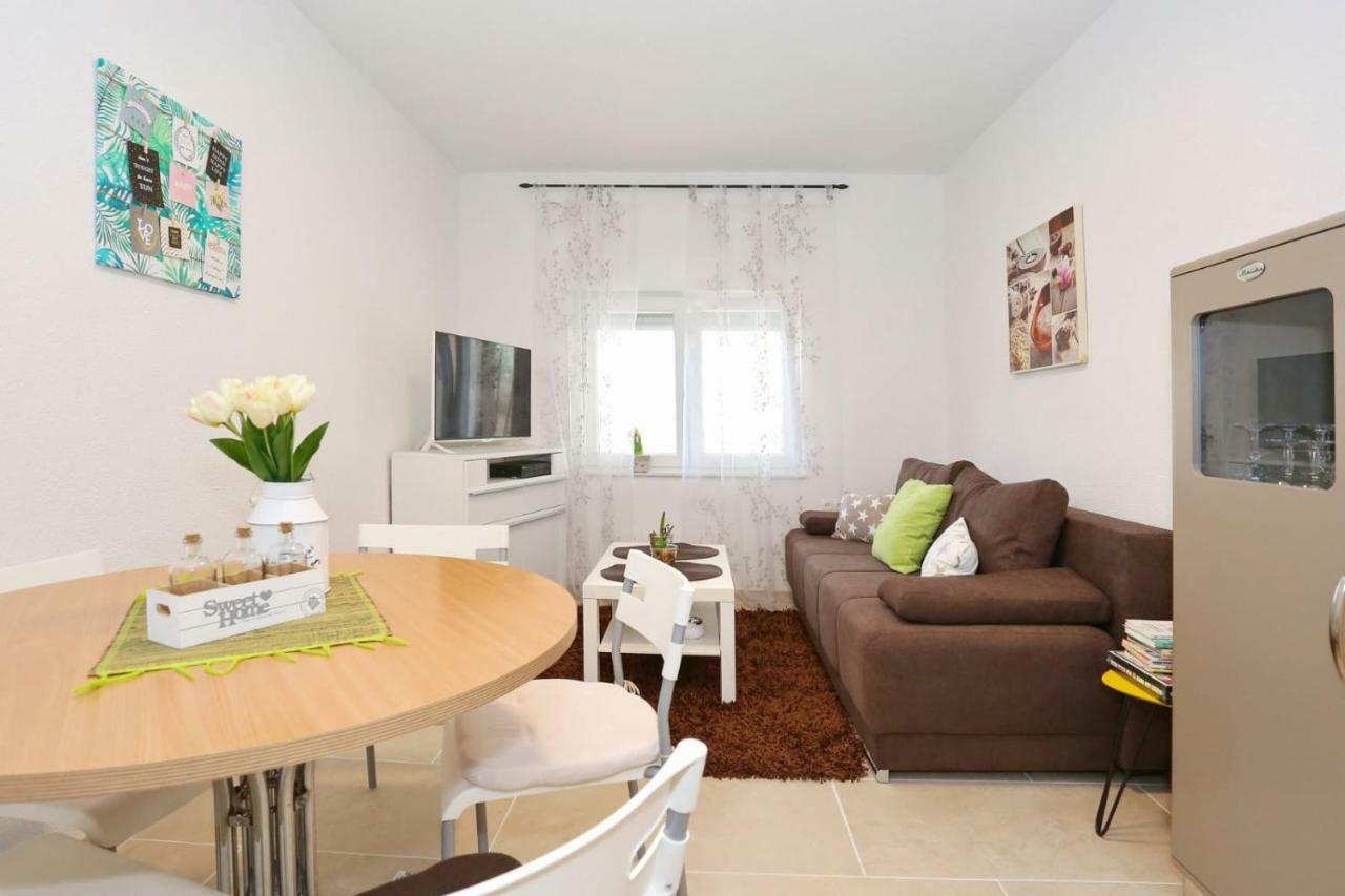 Malu Vir Apartman Kültér fotó