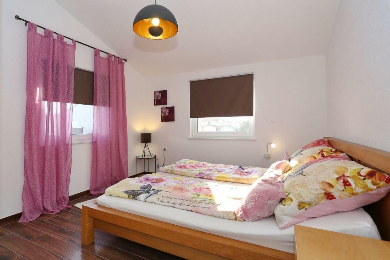 Malu Vir Apartman Kültér fotó