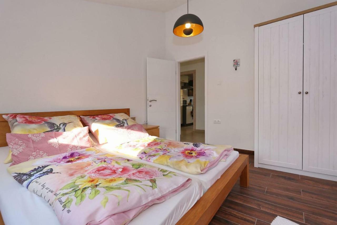 Malu Vir Apartman Kültér fotó