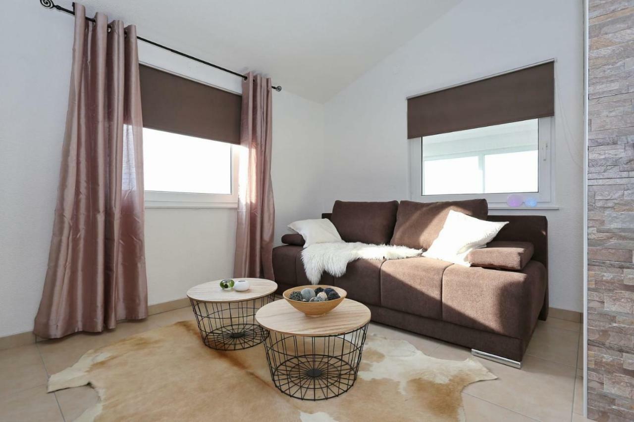 Malu Vir Apartman Kültér fotó